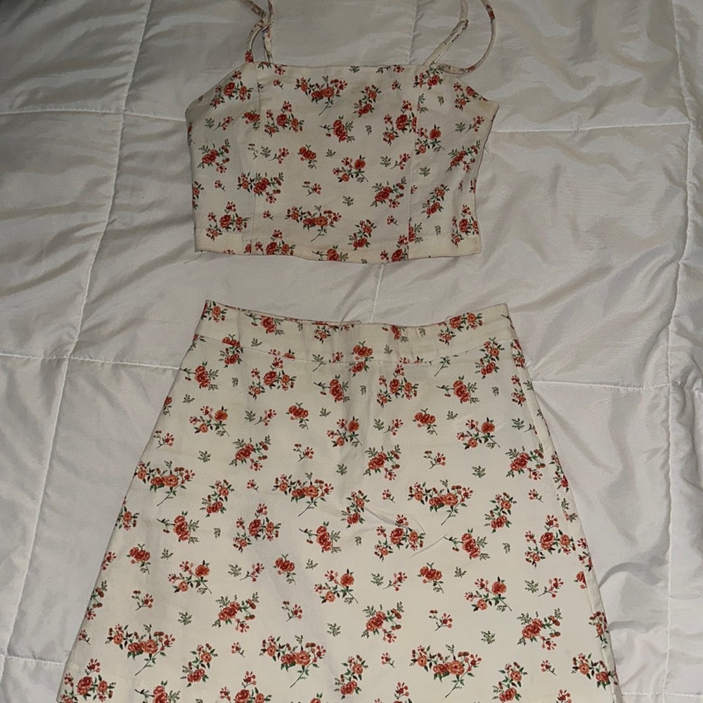 Two piece skirt and top set, floral design, white peach and coral